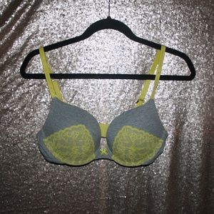 Victoria’s Secret 36C Push-Up Bra